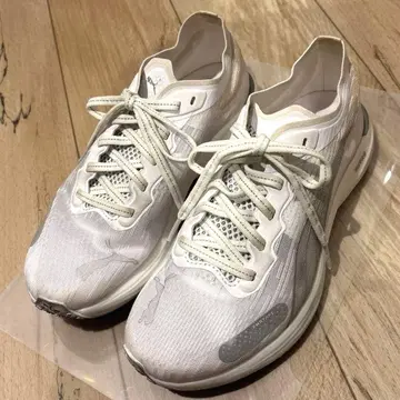 PUMA 스니커즈 새상품급 23cm