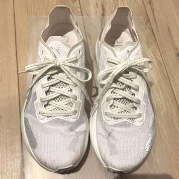 PUMA 스니커즈 새상품급 23cm