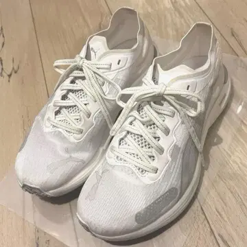 PUMA 스니커즈 새상품급 23cm