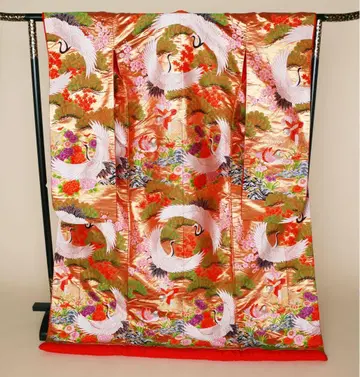 이로 우치카케 학과 꽃 무늬