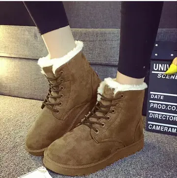 브라운 스웨이드 어그 부츠