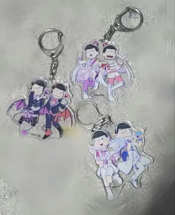 오소마츠 6쌍둥이 악마 아이돌 천사 아이돌 아크릴 키링