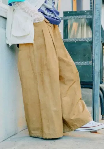 새상품급 니코앤드 MODE NORM CORE 얼룩 염색 포켓턱 팬츠 L