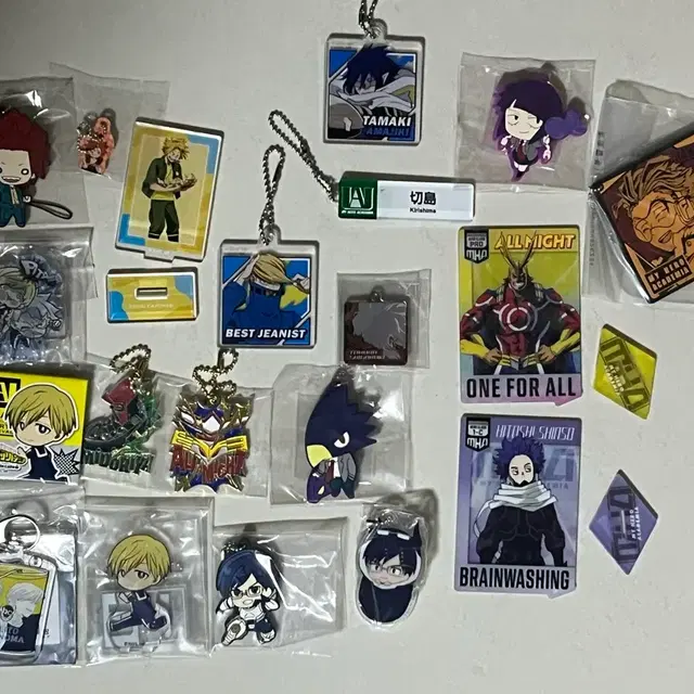 나히아 아크릴 스탠드 및 키링 일괄