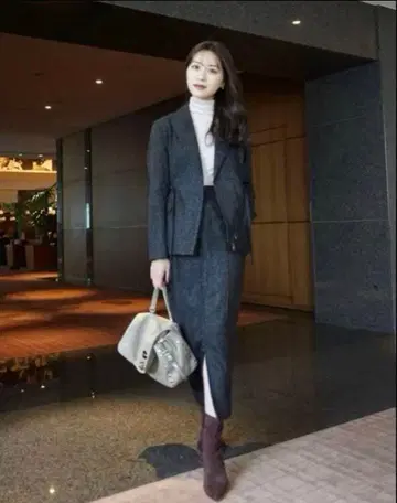 L'Or 집업 펜슬 트위드 스커트 롤