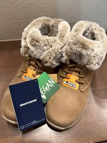 스케쳐스 슬립인즈 온더고 조이 코지 참 24.0cm