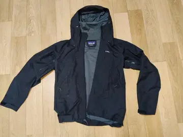 설날 세일 Patagonia 마운틴 후드티 블랙 h2no