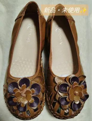 가격 인하 에어리 스텝 꽃 장식 브라운 플랫슈즈