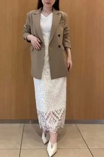 [ 새상품급 ] anuans 자수 레이스 스커트 아이보리 S사이즈