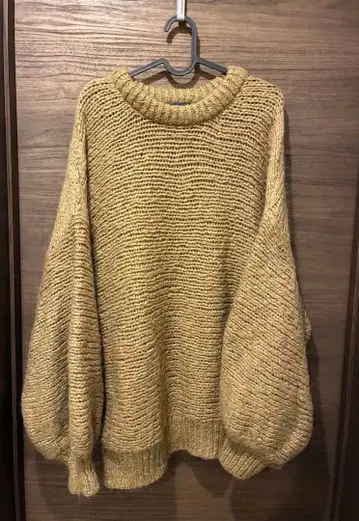 ZARA KNIT 베이지 볼륨 슬리브 M