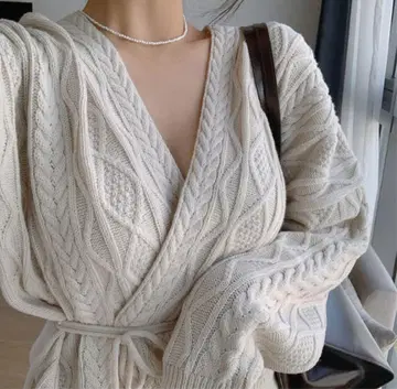 아이보리 케이블 니트 랩 가디건