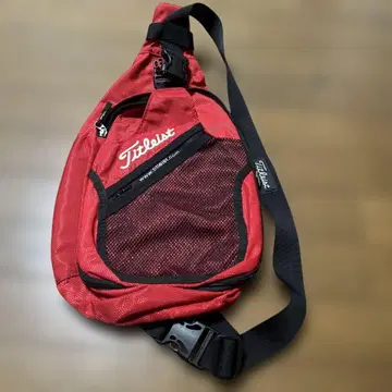 Titleist 메쉬 숄더백 레드