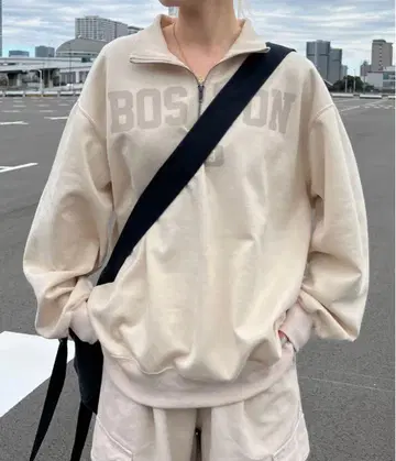 sedacle 페이크 스웨이드 하프 지퍼 아이보리