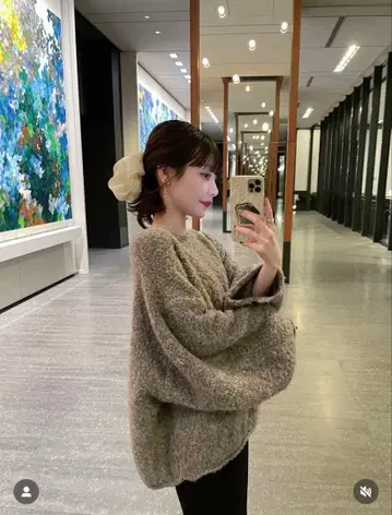 hinari 오버믹 부클 니트 브라운