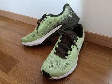 언더 아머 러닝화 그린