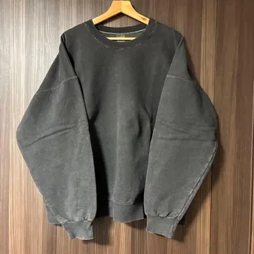 HANES damagedone 황화 염색 맨투맨 블랙