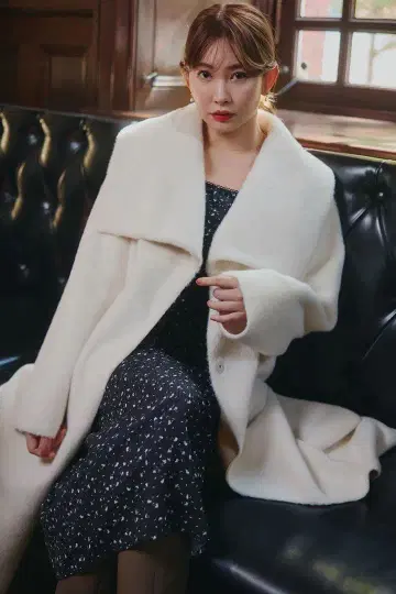 새상품 herlipto Grace Wrap Coat 코트 롱 코트 화이트