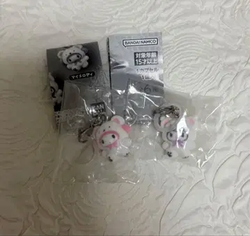 [ 추적 익명 배송 ] 산리오 포근포근 스노우 메지루시 액세서리