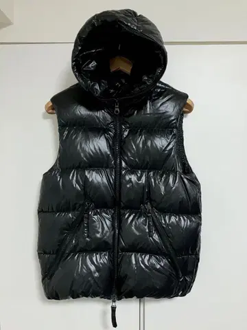 DUVETICA 듀베티카 / ARISTEO DUE 다운 베스트 블랙 44