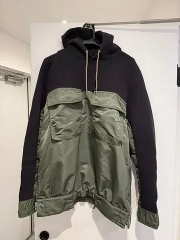 12/10 가격 인하 중 sacai 후드티 사이즈 3