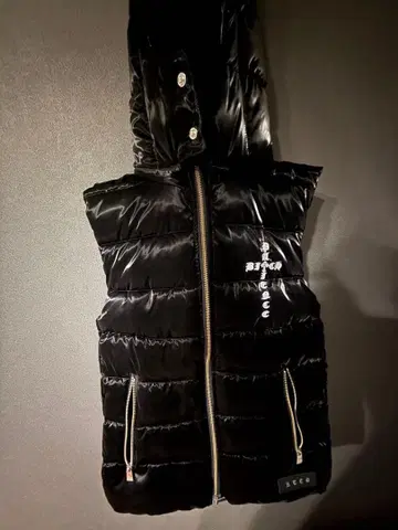 아담스 저글러 다운 베스트 신상