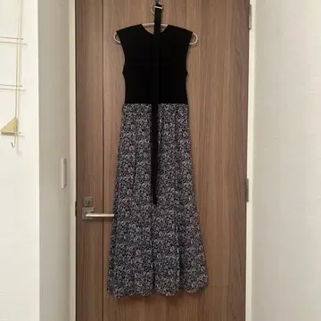 리랜드트루 도킹 니트 원피스