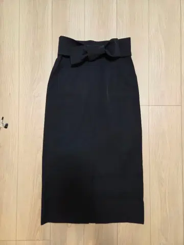 [ 새상품급 ] BLENHEIM 허리 리본 롱 스커트