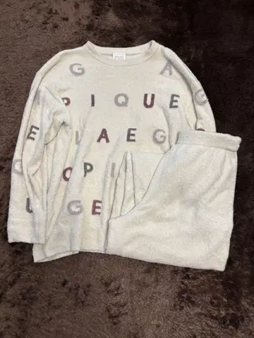 젤라또피케 알파벳 룸웨어