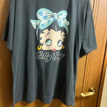 Betty Boop 95주년 기념 T셔츠 다크 그레이