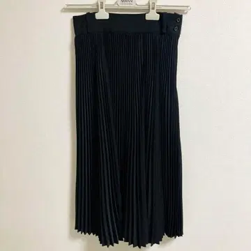 HYKE 롱 플리츠 스커트 블랙 하이크