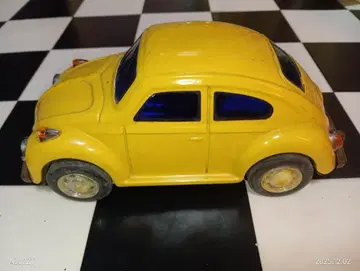 옐로우 컬러 비트형 미니카 양철 틴토이 빈티지 레트로