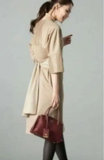 자유구 베이지 새상품급 원피스 38 23구 좋아하시는 분께도