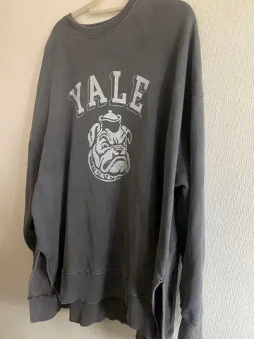 Yale 그레이 오버 사이즈 트레이닝복