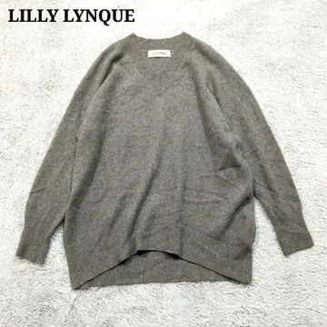 [ 새상품급 야크 혼방 ] 릴리린 오버 사이즈 V넥 복슬복슬 울