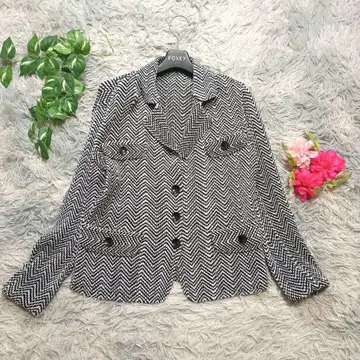 새상품급 [스페치오] 헤링본 무늬 플리츠 자켓 (40) 지그재그 L