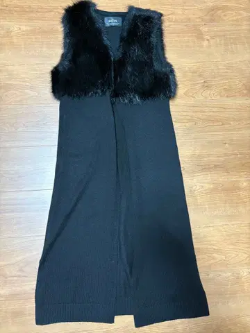 [ 새상품급 ] Salire 퍼 롱 베스트 블랙 여성용