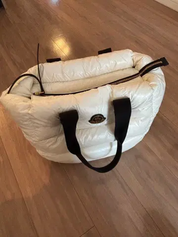 MONCLER 미니 칼라독 토트백 화이트