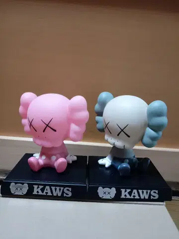 KAWS 곰 모양 피규어 핑크 그레이 2개 세트 10cm
