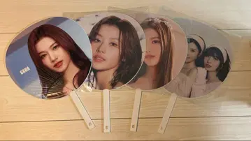 TWICE 사나 부채 세트 4장 낱개 판매 불가