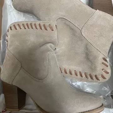 Levi's 스웨이드 부츠 베이지