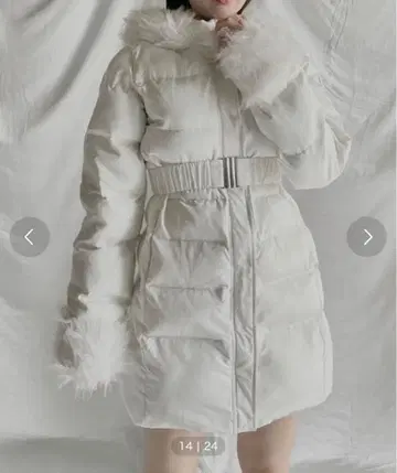 NOMAE 롱 허리 마크다운 코트 오프 화이트