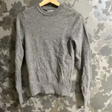 그레이 긴팔 울 혼방 스웨터