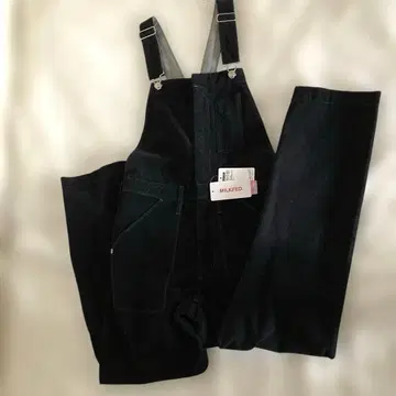 MILKFED. 블랙 살로펫