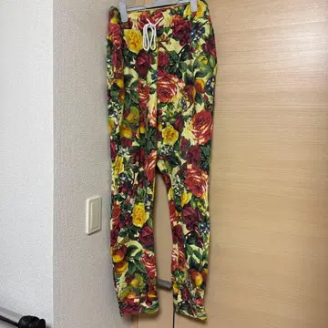 JOYRICH 꽃무늬 스웨트 팬츠