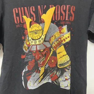 건즈 앤 로지스 2017년 고베 내한 공연 기념 티셔츠 XL