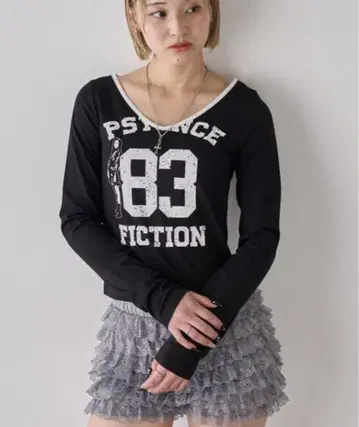 블랙 프린트 긴팔 T셔츠