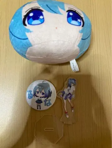 컬러풀 피치 루나 아크릴 스탠드 캔 배지 봉제 인형