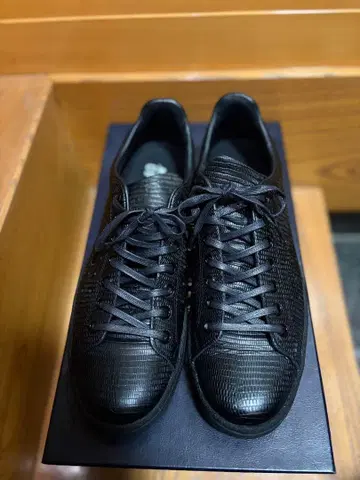 패트릭 스니커즈 리자드 엠보싱 블랙