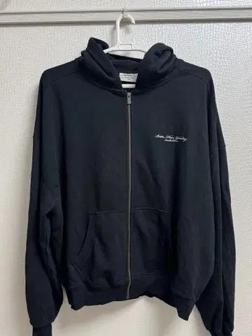 VANQUISH 블랙 집업 후디 & 하의