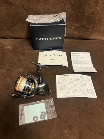 SHIMANO TWIN POWER 4000 pg 스피닝 릴